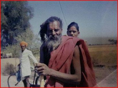 null Vieil Indien. Photographie couleurs encadrée. Dim à vue: 39x29. Epoque cont...