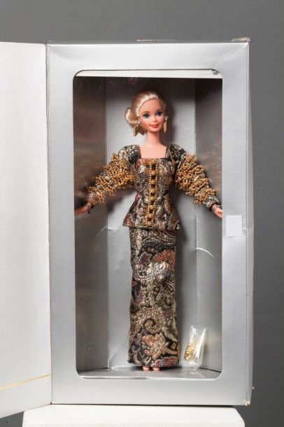 Christian DIOR Édition Mattel n°13168 circa 1995 Poupée «Barbie» 29cm habillée Par...