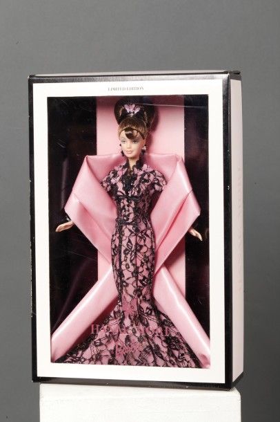 Hanae MORI Édition Mattel n°24994 circa 1999 Poupée «Barbie» 29cm habillée d'une...