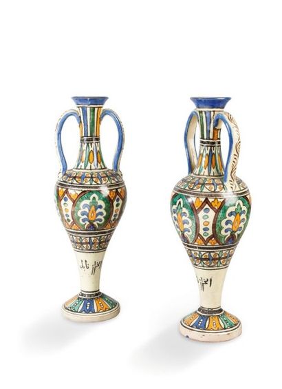 [MCD] Paire de vases «amphore», Tunisie, Nabeul, atelier Kharaz, XXe siècle Sur base...