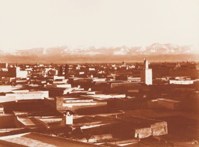 null Photo Félix Maroc, c. 1915. Marrakech. Fantasia. Place Jemaa el-Fna. Palais....