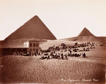 Félix Bonfils (1831-1885) Les anglais aux pyramides, c. 1870. Épreuve sur papier...