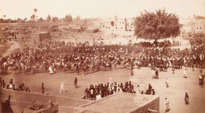 Photographe anglais des Royal Engineers Yémen, 1873. Fête à Lahej devant le palais...