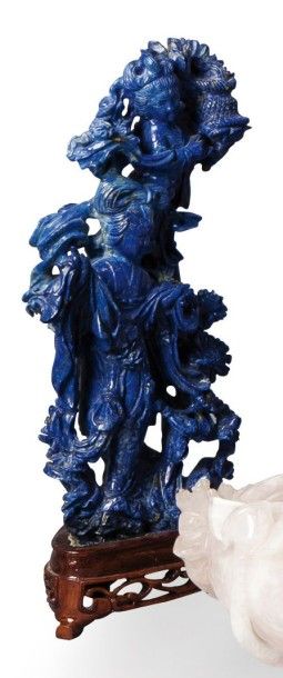 null Groupe en lapis lazuli représentant deux déesses du printemps Chine, Haut: 19...