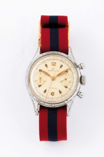 BREITLING Vers 1950 Chronographe bracelet en métal chromé. Fond acier vissé. Cadran...