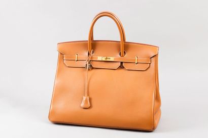 HERMES Paris made in France année 1998 
Sac "Birkin" 40cm en veau Gulliver gold à...