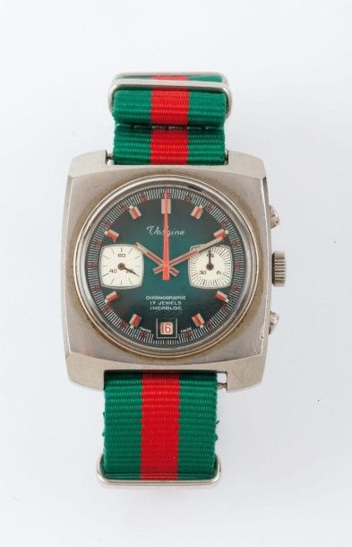 VALGINE vers 1970 
Chronographe bracelet en acier, boitier coussin, fond vissé.
Cadran...