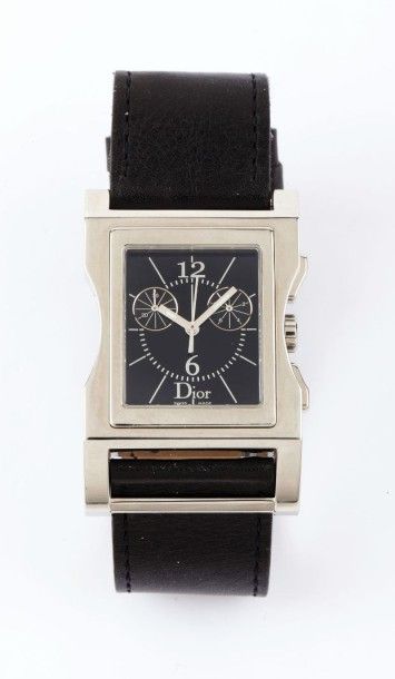 DIOR 
«Chris 47»
Chronographe bracelet en acier, boitier rectangle. Cadran noir avec...