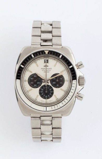 MOVADO 
Datron HS 360 vers 1970
Chronographe bracelet en acier. Boitier tonneau,...