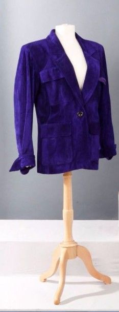 Yves SAINT LAURENT Rive Gauche Veste blazer d'inspiration saharienne en daim violet,...