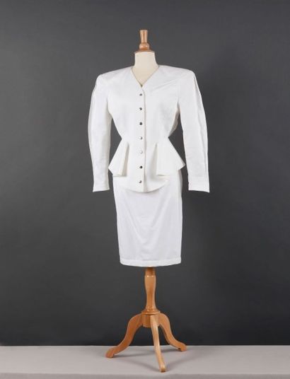 Thierry MUGLER Tailleur en piqué de coton blanc, veste blazer encolure en V, simple...