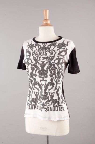 Jean Paul GAULTIER Tee-shirt à motifs érotiques sur fond blanc réalisé pour la "Gay...