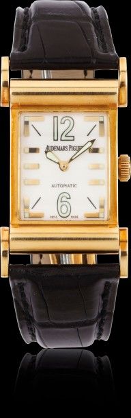 AUDEMARS PIGUET Vers 1980 

Montre bracelet en or jaune 18k (750). Boitier rectangle,...