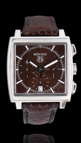 TAG HEUER «Monaco» n°SP4921 vers 2000 

Chronographe bracelet en acier, boitier carré....