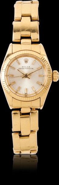 ROLEX "Oyster Perpetual" vers 1970 

Montre bracelet de dame en or jaune 18k(750)....