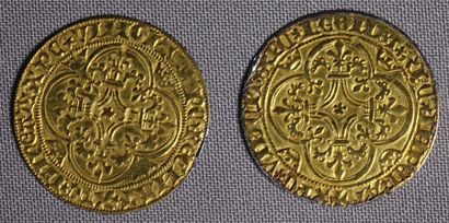 null Charles VI le Fou ou le Bienaimé Ecu d’or à la couronne : 2 exemplaires. Restes...