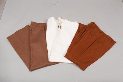 HERMES Paris Lot de trois pantalons en lin beige, rouille, tabac, tailles 42,40 (bon...