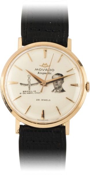 MOVADO MOVADO "King-Matic" n°5002 vers 1960
Montre bracelet en or jaune 18K (750)....