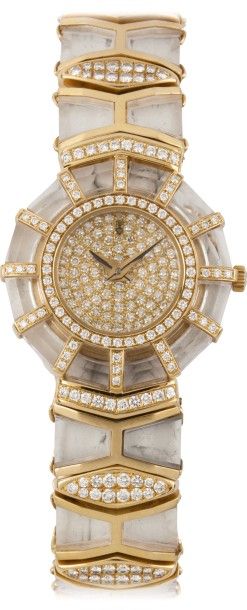 CORUM LIMELIGHT N°548181 vers 1990
Rare et belle montre bracelet de dame en or jaune...