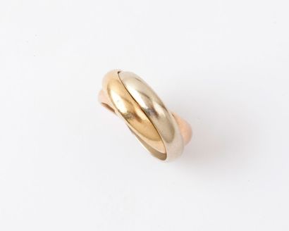 CARTIER «Trinity» - Bague trois anneaux en or de trois couleurs. Signée Cartier....