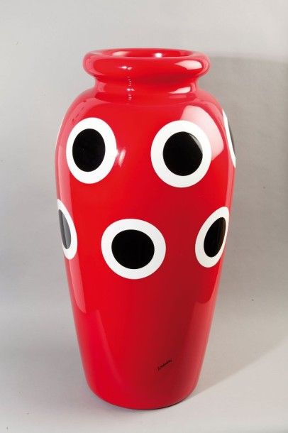 Alessandro MENDINI (né en 1931) 
Vase «VELZNA VI» - 2007
Fibre de verre moulée, laque...