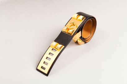 HERMÈS Paris made in France Ceinture collier de chien 46 mm en box noir, motif clou...