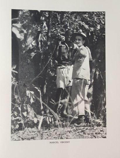 ORMOND (J.-F.) Trente jours de chasse en Oubangui. 

Paris, Toison d’Or, 1951, in-8...