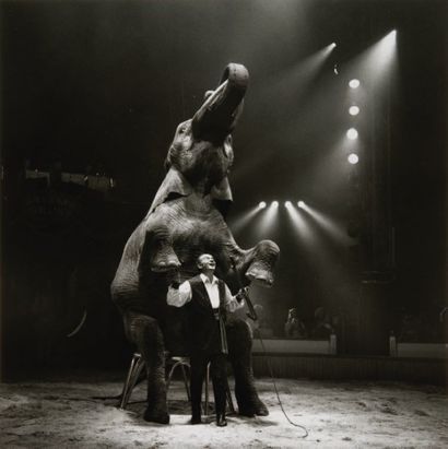 Raphaël Schott Lucien Gruss et son éléphant....
