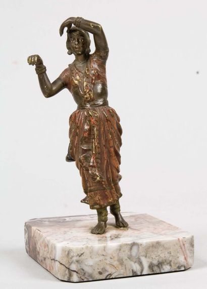 Ecole autrichienne (fin XIXe-début XXe siècle) Bronze de Vienne La danseuse. Epreuve...