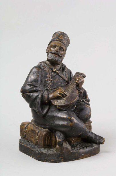 Ecole orientaliste du XIXème siècle le joueur de luth Pot à tabac en terre cuite...