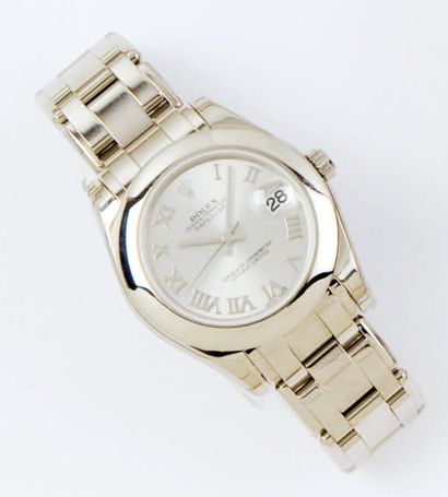ROLEX «Date Just Pearl Master» Bracelet-montre de femme en or gris, cadran argent,...