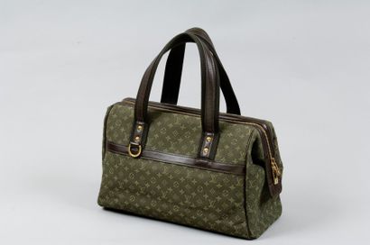 Louis VUITTON Sac "Josephine" GM en toile monogram mini kaki et cuir marron, fermeture...