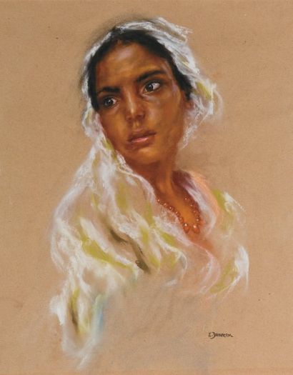 C.DAMMERON (XXème siècle) La jeune femme au collier d'ambre Pastel sur papier, signé...
