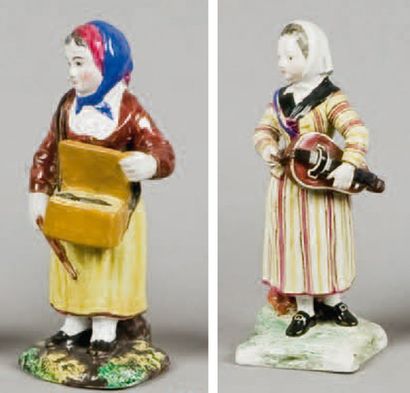 LES ISLETTES et LUNEVILLE - deux statuettes représentant une « montreuse de marmottes...