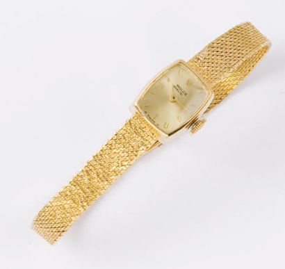 ROLEX - Bracelet montre de dame en or jaune. Cadran or. Mouvement mécanique. Bracelet...