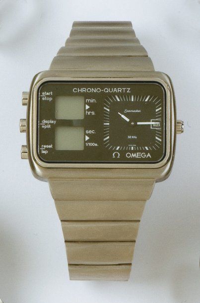 OMEGA - OLYMPIC SEAMASTER Bracelet montre chronographe en acier. Cadran noir à trois...