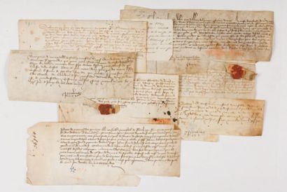 null [LOIRET] Ensemble de 5 documents manuscrits rédigés sur parchemin concernant...