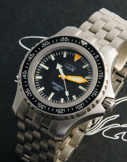 GsK n° 8 - 200 ex. / Sting Ray-1000 M, vers 2008 Imposante montre de plongeur professionnel...