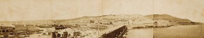 null Panorama d'Alger, c. 1880. Quatre tirages albuminés, montés sur carton en panorama...