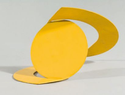 Anna Maria VANCHERI (1929-1998) Sculpture en acier laqué jaune Haut. : 17 cm