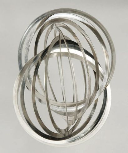 Ecole cinétique - vers 1970 Sculpture cinétique métallique de forme hélicoïdale Haut....