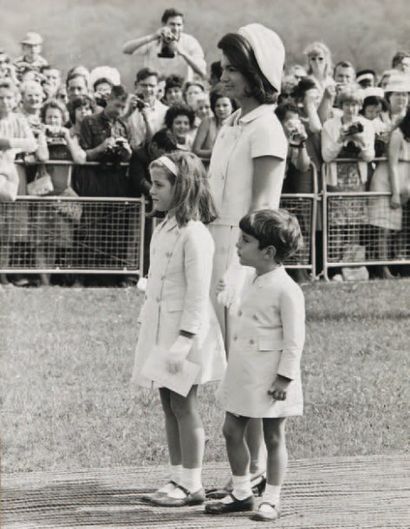 Jackie Kennedy et ses enfants, 1962-1965....