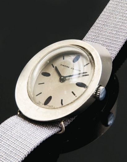 PIERRE CARDIN (By JAEGER / EGG) vers 1970 Originale montre design en métal brossé...