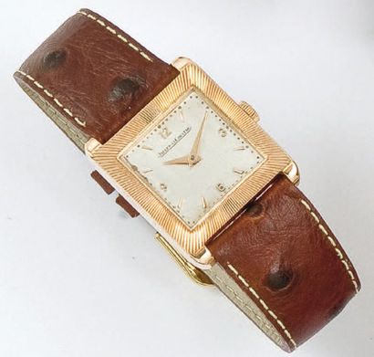 JAEGER-LECOULTRE Circa 1950. Montre de poignet en or rose, cadran argent, mouvement...