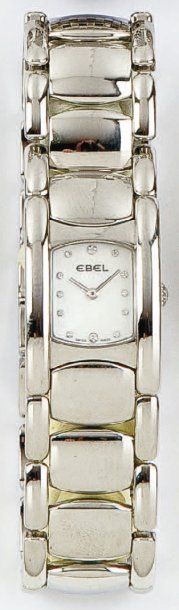 EBEL Bracelet montre de dame en acier, cadran nacre, index diamants, mouvement à...