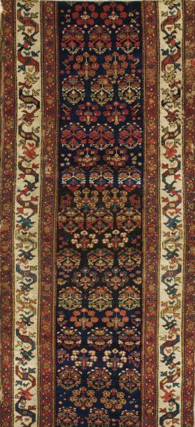 null Un tapis-galerie du Sud du Caucase / Nord Ouest de la Perse, Velours en laine...