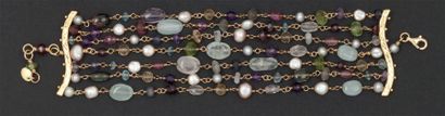 TOUS Bracelet en or jaune orné de sept rangs de perles baroques et pierres semi-précieuses...
