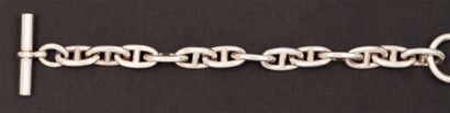 HERMES Bracelet «Chaîne d’Ancre» en argent.
Signé Hermès.
Longueur: 22 cm.
P. 73,8...