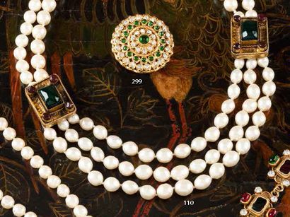 null CHANEL par Gripoix Collection 1984 Magnifique collier deux rangs de perles d’imitation...