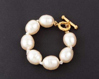 null CHANEL - Collection prêt-à-porter Printemps / Été 1993 Bracelet choker de perles...